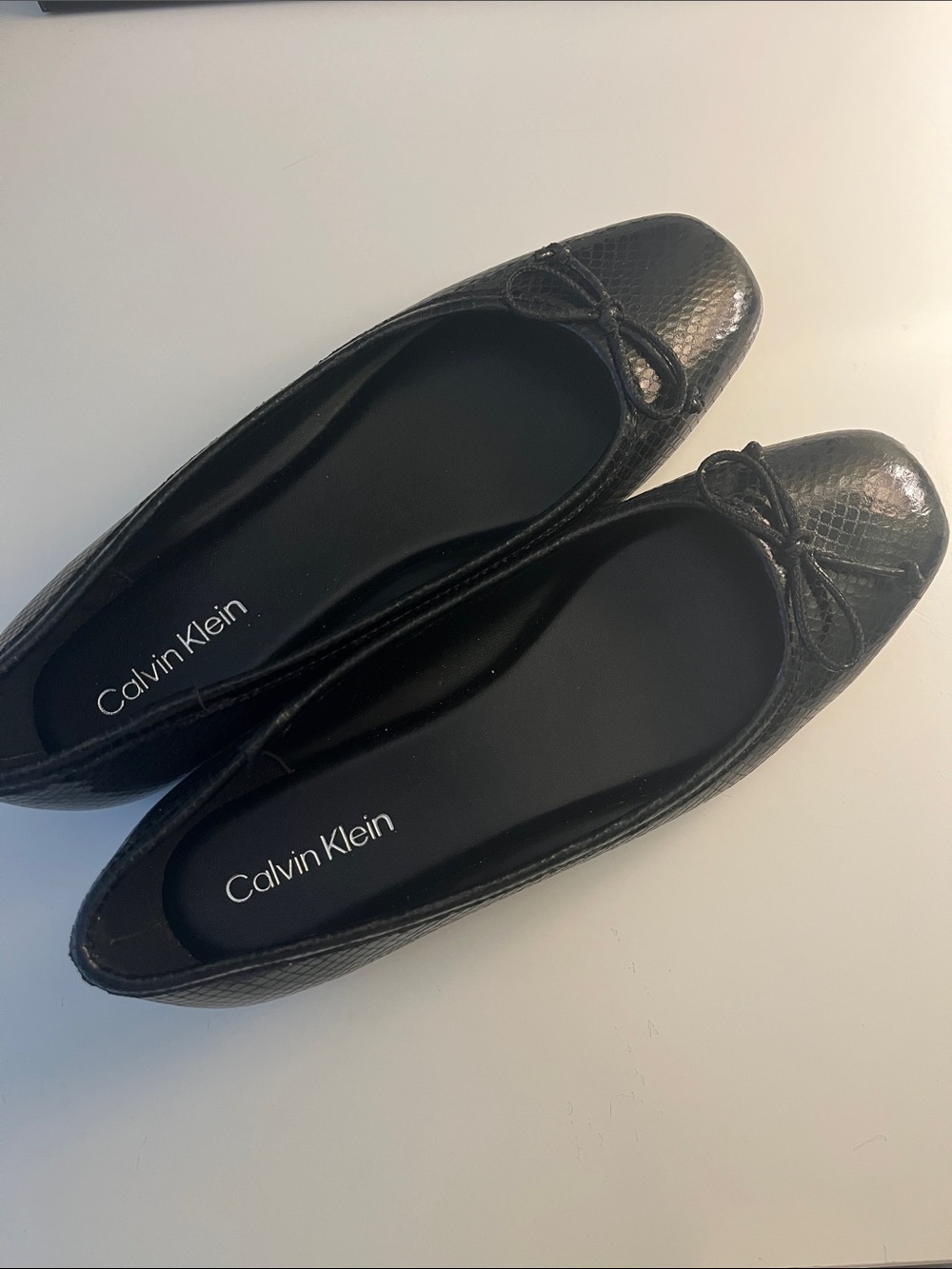 Calvin Klein Black Women's Textured Ballet Flats with Bow